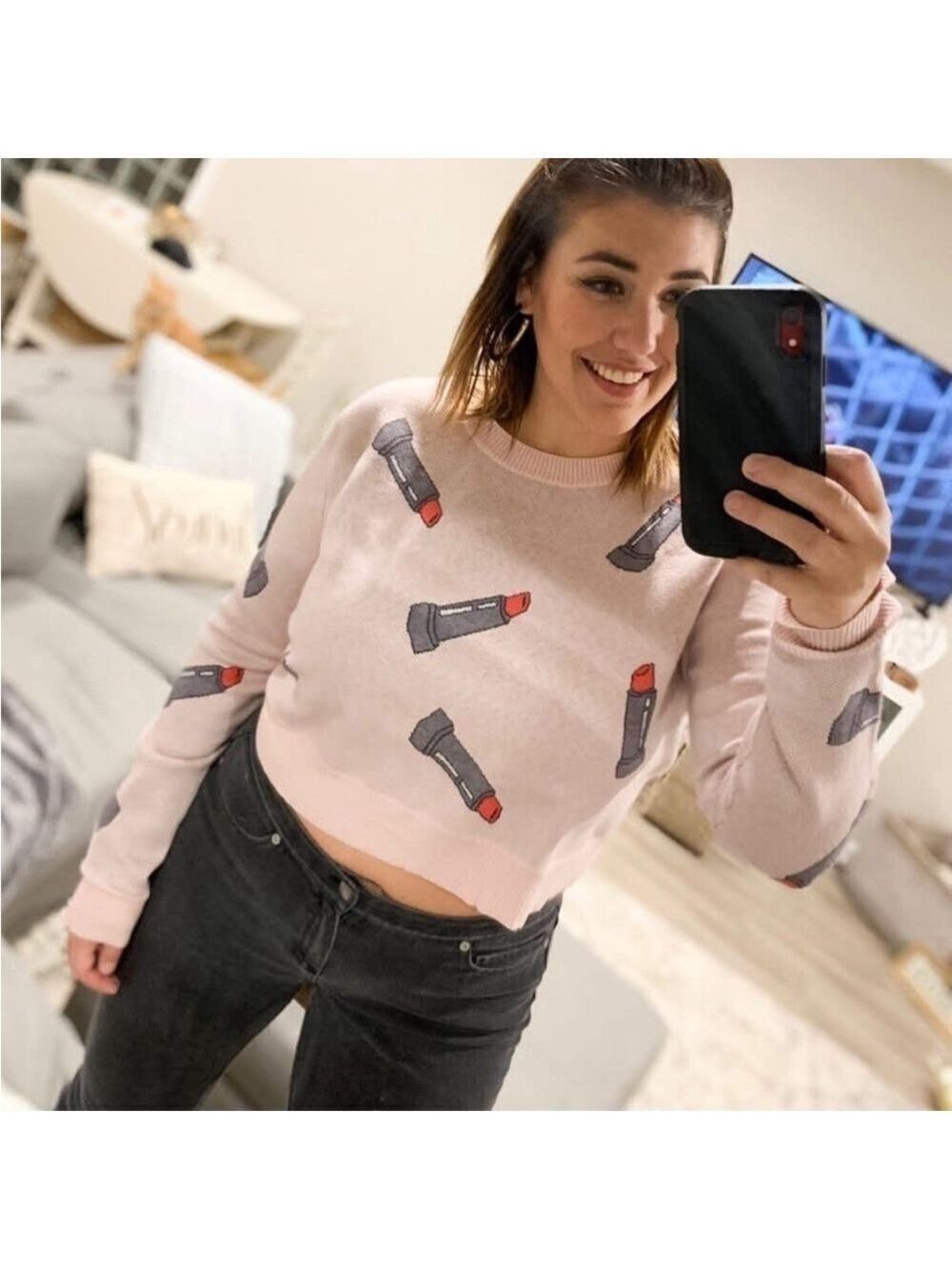 Wild Honey Sweater Size S Cropped Pink with Lipstick Print Fun Sassy Feminine